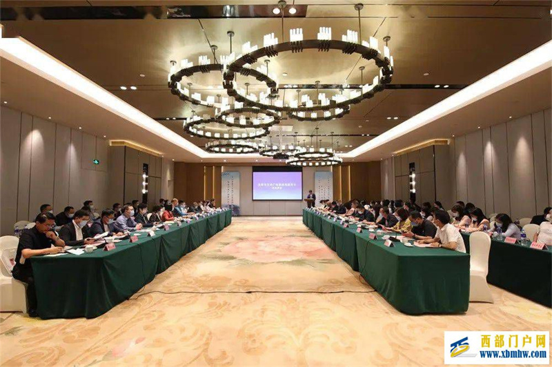 安顺市发出邀请:在“诗和远方”中体验安顺之美!(图1) 安顺市发出邀请:在“诗和远方”中体验安顺之美!(图1)