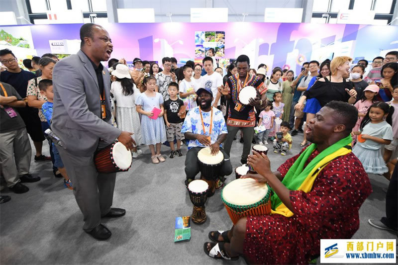 携手开创更加美好繁荣的未来——习近平主席服贸会视频致辞提振发展信心(图3) 携手开创更加美好繁荣的未来——习近平主席服贸会视频致辞提振发展信心(图3)