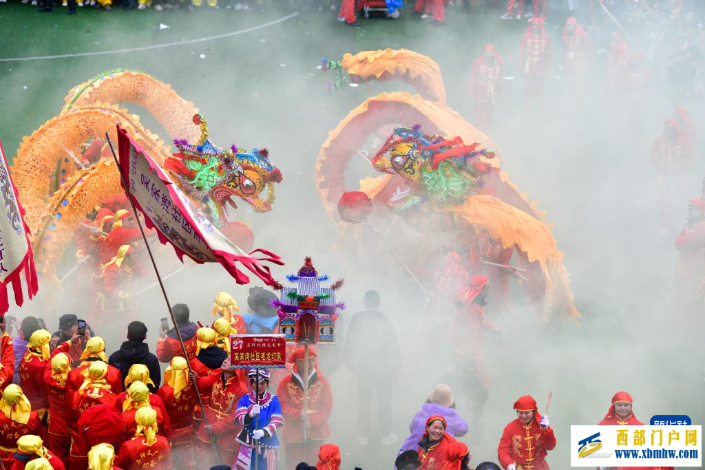 贵州石阡:仡佬毛龙节 群龙贺新春(图1) 贵州石阡:仡佬毛龙节 群龙贺新春(图1)