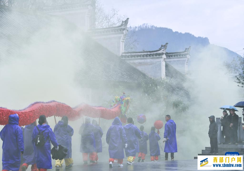 贵州石阡:仡佬毛龙节 群龙贺新春(图11) 贵州石阡:仡佬毛龙节 群龙贺新春(图11)