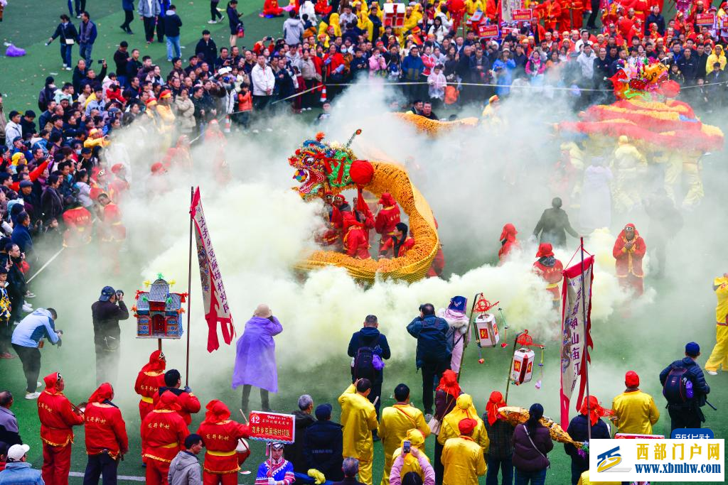 贵州石阡:仡佬毛龙节 群龙贺新春(图15) 贵州石阡:仡佬毛龙节 群龙贺新春(图15)
